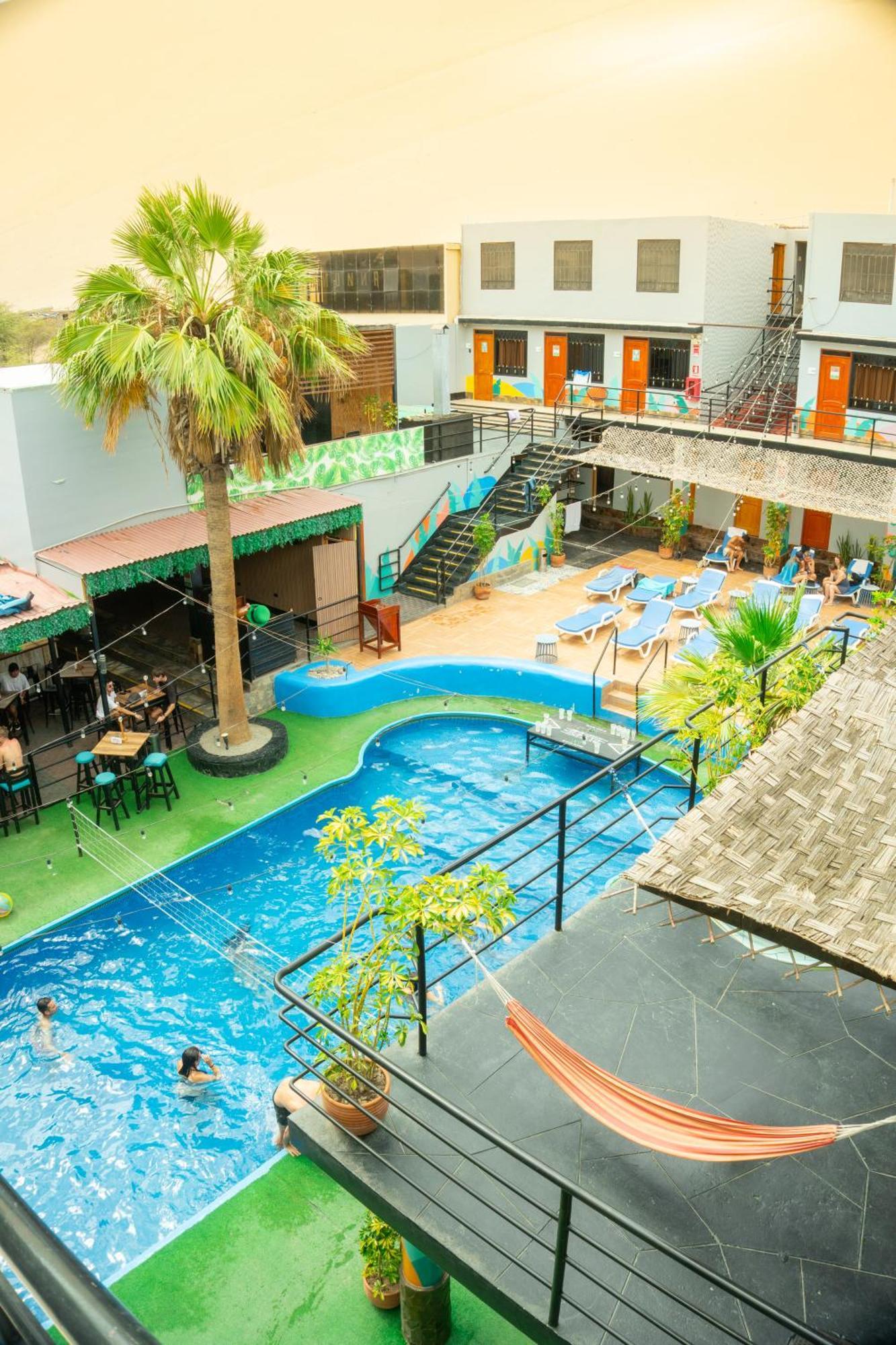 Wild Rover Huacachina Ica Esterno foto